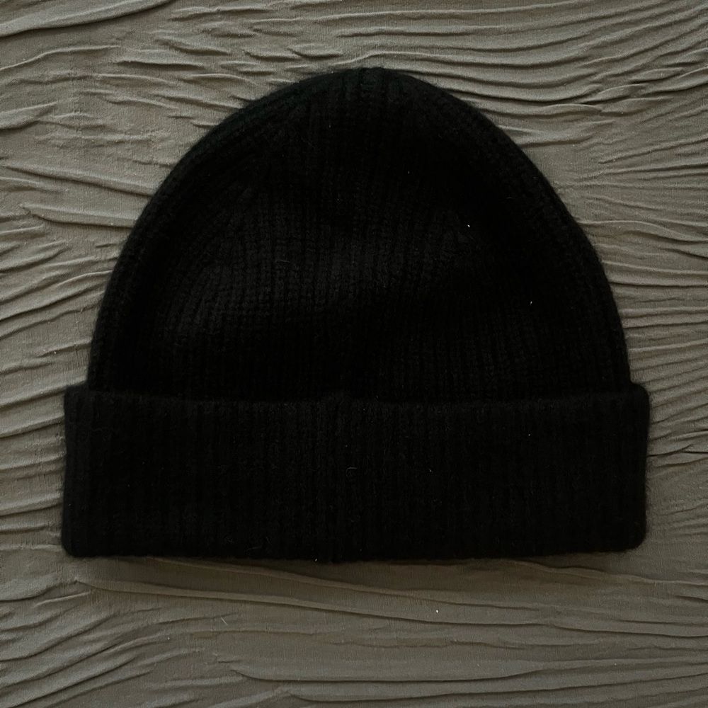 Quince Mongolian Cashmere Ribbed Beanie